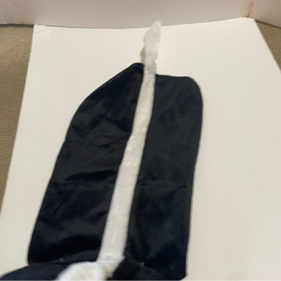 Skunk 🦨 Medium Dog NWT Costume - Picture 6 of 7